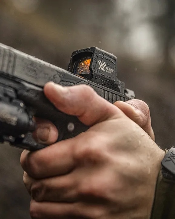 Vortex official | d47bba5d3263584f | Venom Enclosed 3 MOA Micro Red Dot